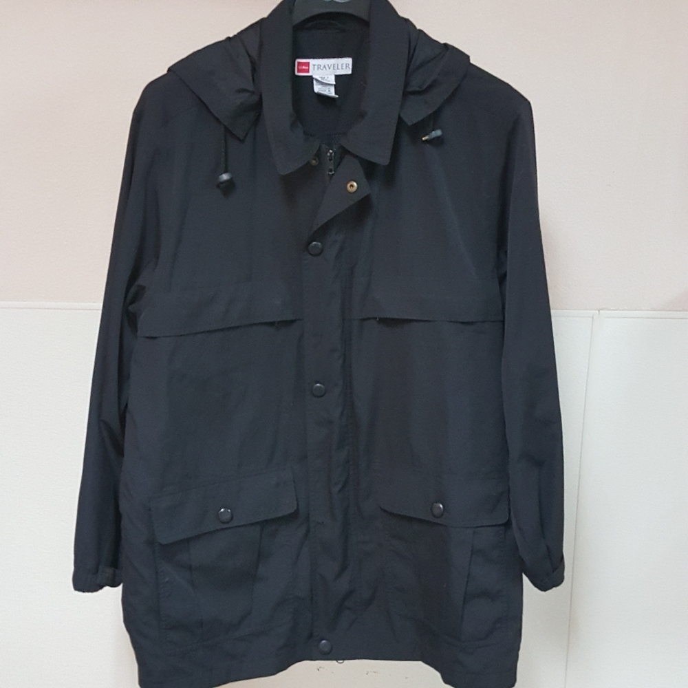 M L.L. BEAN "THE TRAVELER" RAINY WEATHER BLACK HOODED PACKABLE PARKA COAT